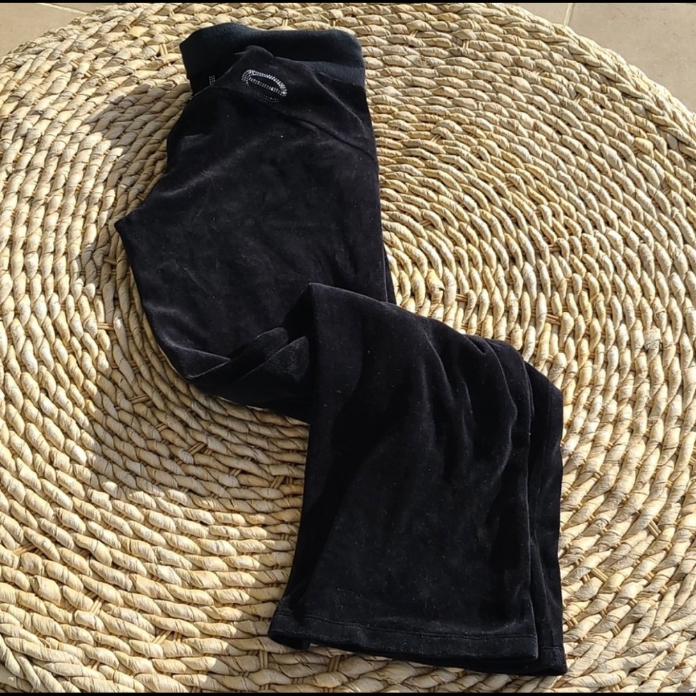 Luxurious Bebe velour lounge pants. Like new.